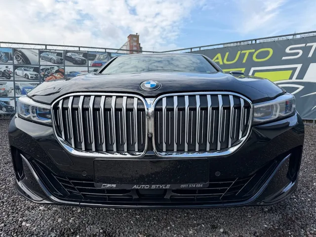 BMW 740d xDrive – fotografia 3 z 15