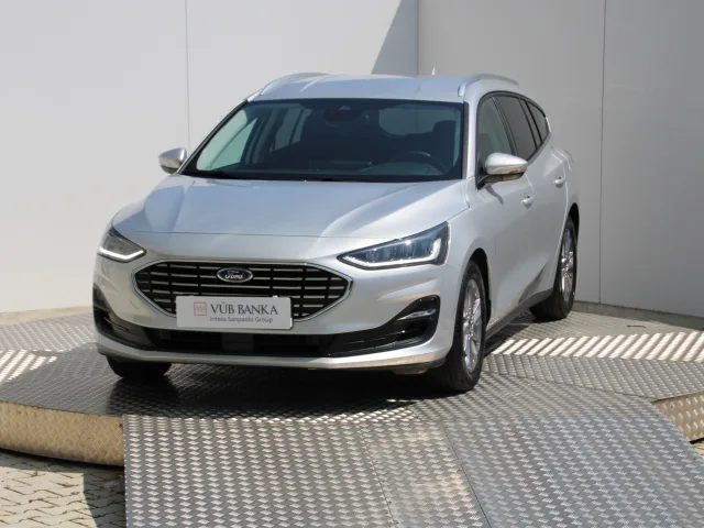 Ford Focus Combi Titanium 1.5 EcoBlue 115k A8 – fotografia 4 z 15