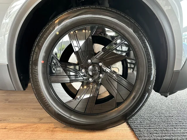 SUBARU UNCHARTED 77,0 kWh FWD Premium – fotografia 3 z 9