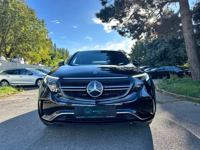 Mercedes-Benz EQC 400 4MATIC AMG Line – zdjęcie 2 z 15