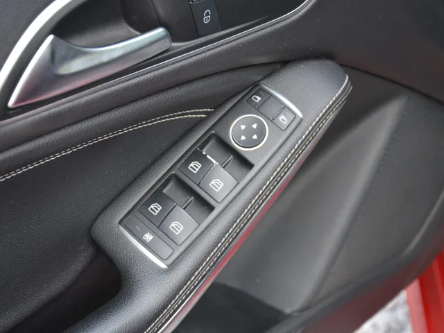 Mercedes-Benz CLA Shooting Brake 200 CDI Automat – fotografia 2 z 15