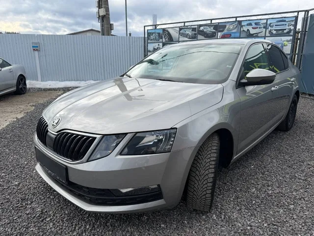 Škoda Octavia 1.2 TSI Active – fotografia 6 z 15