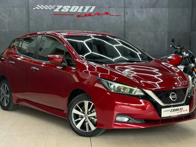 Nissan Leaf 40kWh Acenta – fotografia 6 z 15
