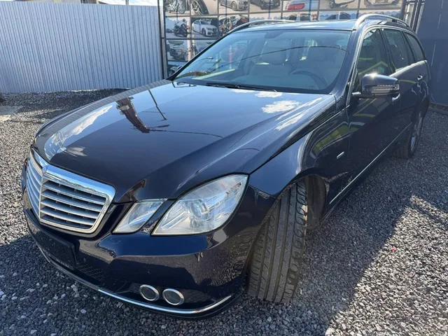 Mercedes-Benz E trieda Kombi 220 CDI BlueEFFICIENCY – fotografia 6 z 15