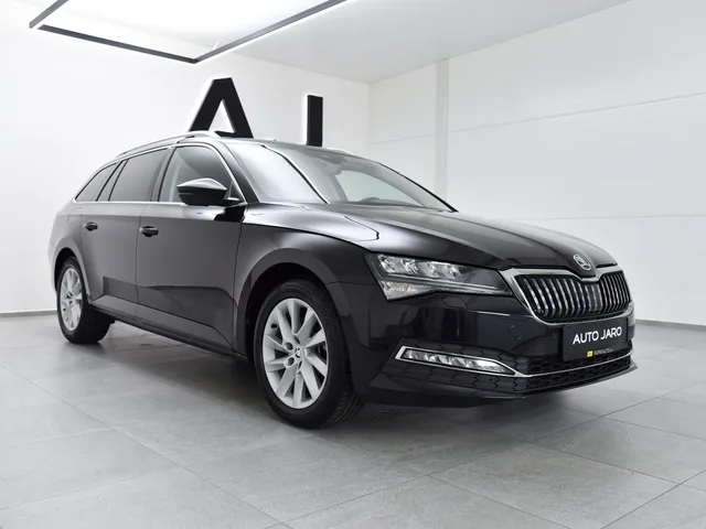 Škoda Superb Combi 2.0 TDI Style DSG – fotografia 5 z 15