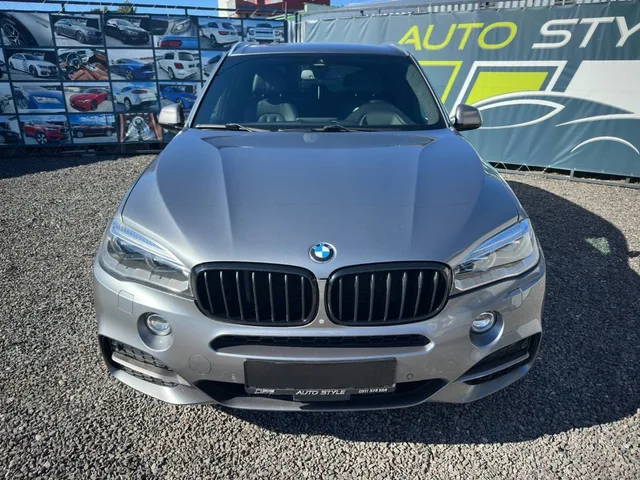 BMW X5 M50d – fotografia 4 z 15