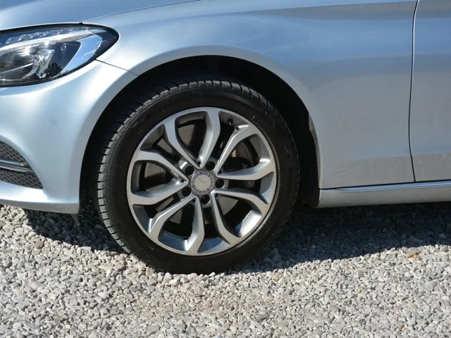Mercedes-Benz C-Klasse 2.2 4x4 – fotografia 4 z 15