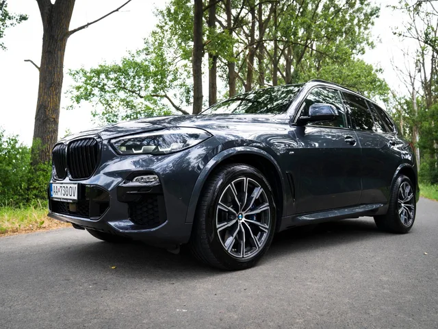BMW X5 xDrive30d – fotografia 3 z 14