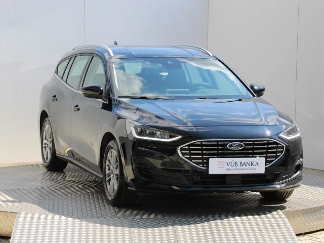 Ford Focus Combi 1.0 EcoBoost mHEV Titanium – fotografia 2 z 15