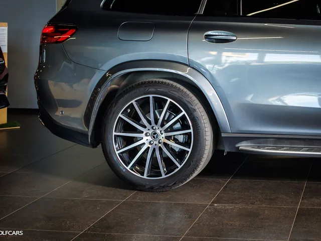 Mercedes-Benz GLS 450d 4MATIC AMG – fotografia 4 z 15