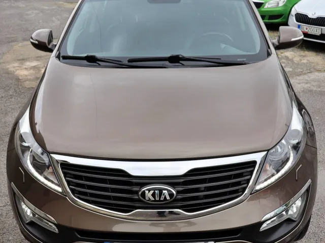 Kia Sportage 2.0 CRDi 4WD EX – fotografia 4 z 15