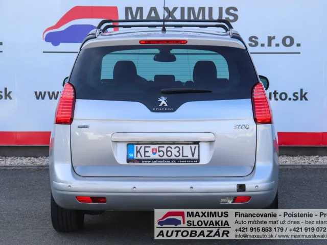 Peugeot 5008 2.0 BlueHDi 150 Active | 2016 | 7 miest | SR pôvod | Garážované | Panoráma – fotografia 6 z 15