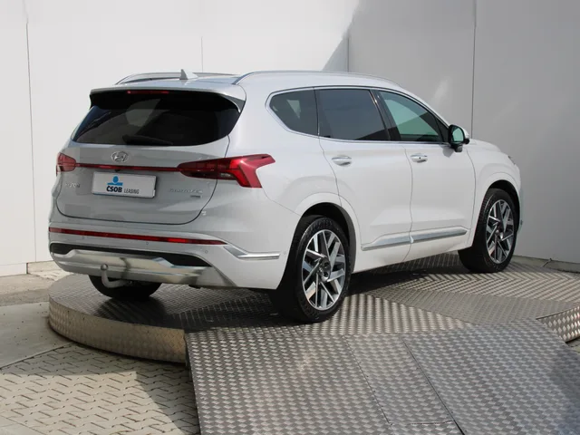 Hyundai Santa Fe 2.2 CRDi Premium 4x4 A/T – fotografia 5 z 15