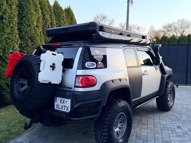 Toyota FJ Cruiser 2007 – fotografia 6 z 15