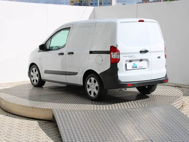 Ford Courier Van Trend 1.0 EcoBoost 74kW – fotografia 3 z 15