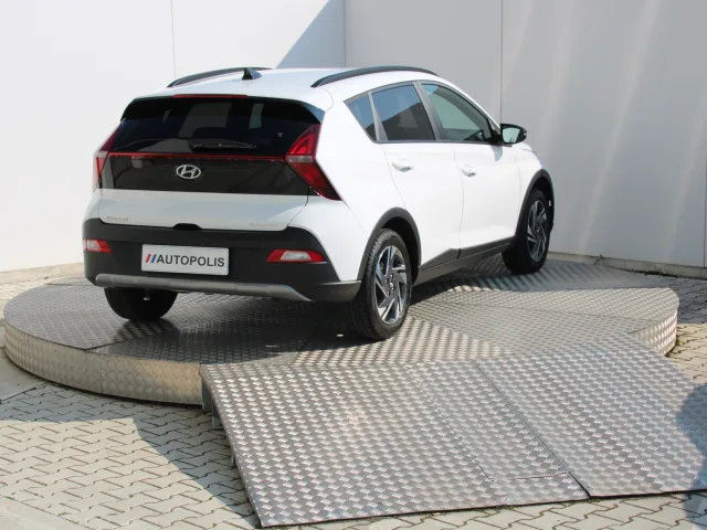 Hyundai Bayon 1.2 MPi – fotografia 5 z 15