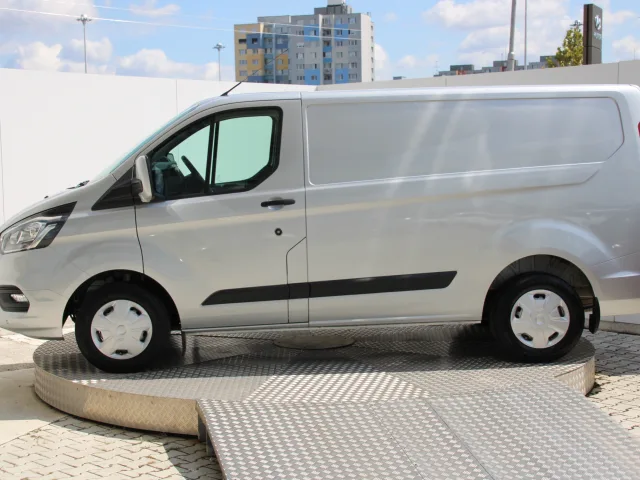 Ford Transit 2.0 d – fotografia 2 z 15