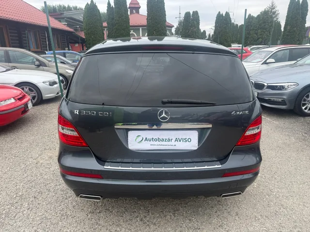 Mercedes-Benz R-Klasse 350 CDI 4MATIC – fotografia 5 z 15