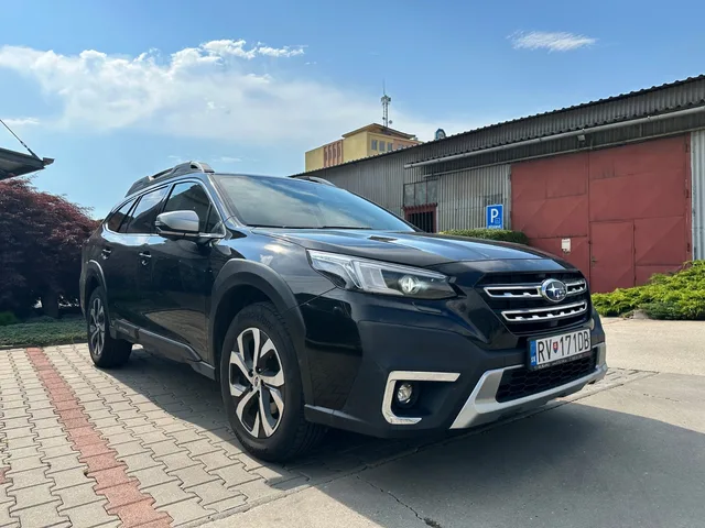 SUBARU OUTBACK 2,5i CVT Premium – fotografia 2 z 12