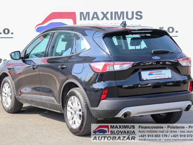 Ford Kuga 1.5 EcoBoost 150 Titanium | 2020 | 1. majiteľ | Serviska | KO – fotografia 5 z 15