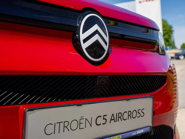 Citroën C5 Aircross Hybrid 145k ë-DCT6 – fotografia 5 z 11