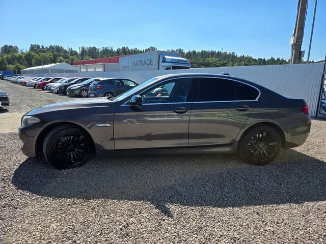 BMW 5er 520d – fotografia 5 z 15