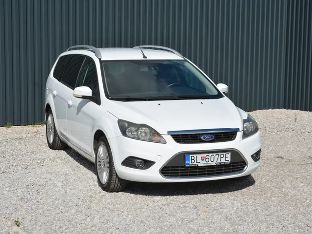 Ford Focus Kombi 2.0 CDTi Automat – fotografia 5 z 15