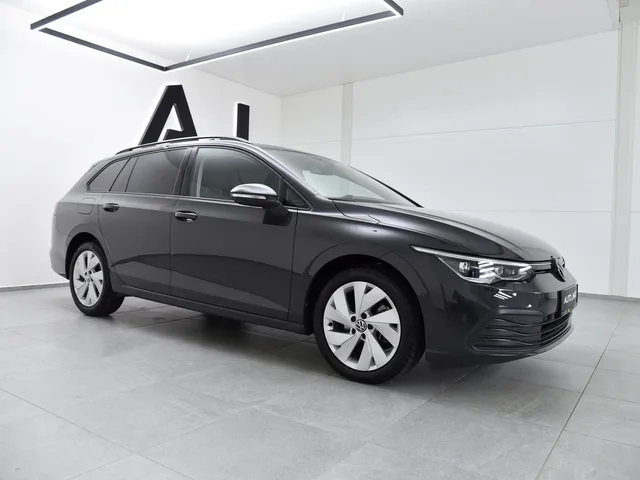 Volkswagen Golf Variant 2.0 TDI Life DSG – fotografia 6 z 15