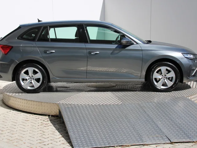 Škoda Scala 1.5 TSI 110 kW Selection – fotografia 6 z 15