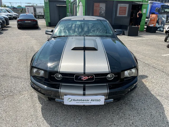Ford Mustang 4.0 V6 Cabrio – fotografia 4 z 15