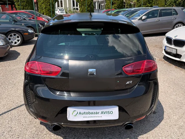 Seat Leon 2.0 TSI CUPRA R – fotografia 5 z 15