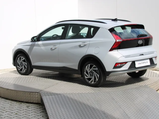 Hyundai Bayon 1.0 T-GDI Comfort 7DCT – fotografia 2 z 15