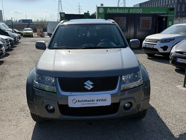 Suzuki Grand Vitara 1.9 DDiS JLX-A – fotografia 2 z 15