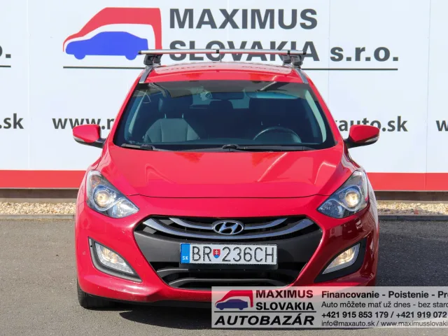 Hyundai i30 kombi 1.6 CRDi 128 Style | 2013 | SR pôvod | Garážované | STK do 08/2027 – fotografia 2 z 15