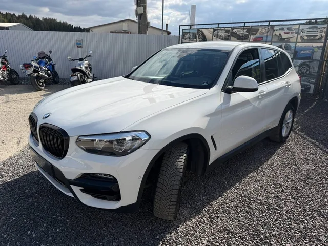 BMW X3 xDrive20d A/T – fotografia 4 z 15