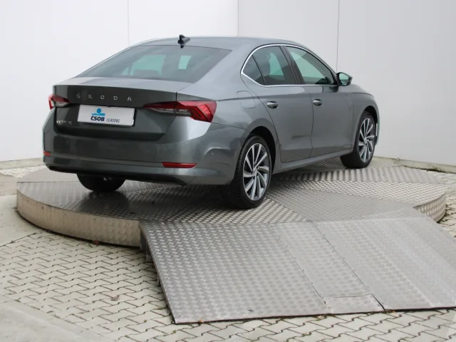 ŠKODA Octavia Style 2.0 TDI 110 kW – fotografia 4 z 15