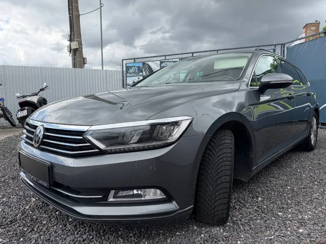 Volkswagen Passat Variant 1.6 TDI Comfortline – fotografia 5 z 15
