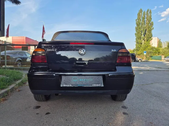 Volkswagen Golf Cabrio 2.0 Carman 85 kW – fotografia 5 z 15