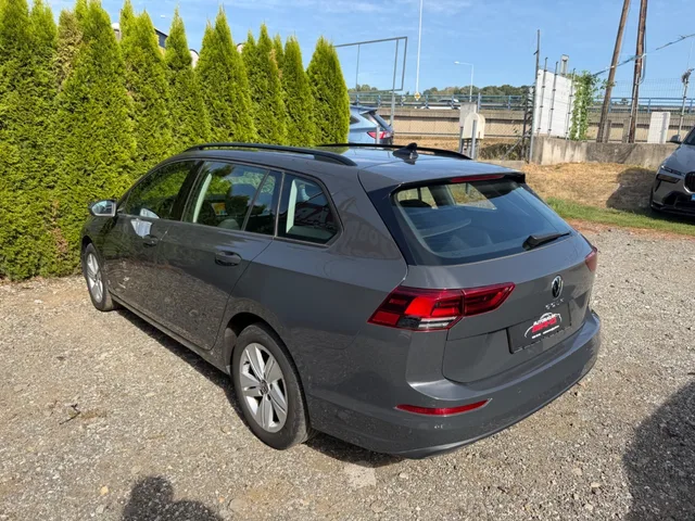 Volkswagen Golf Variant 2.0 TDI Style – fotografia 6 z 13