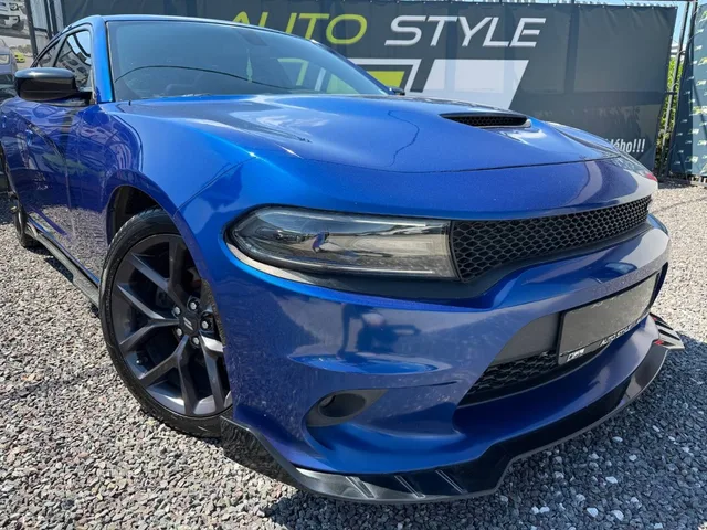 Dodge Charger SXT 3.6 – fotografia 2 z 15