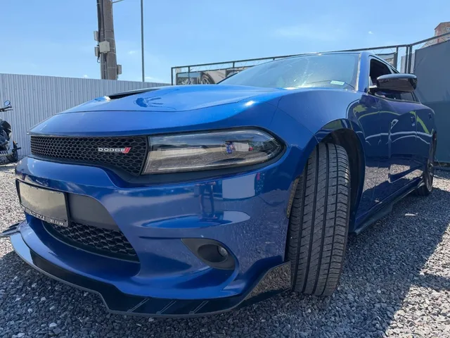 Dodge Charger SXT 3.6 – fotografia 5 z 15