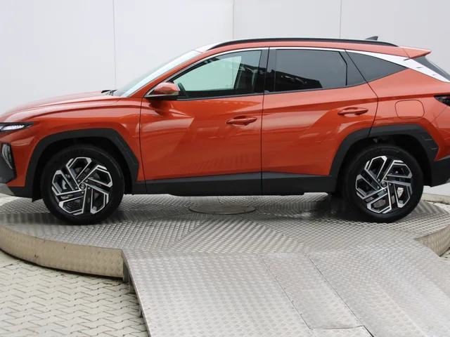 Hyundai Tucson Hybrid 1.6 T-GDi HEV 4WD – fotografia 2 z 15