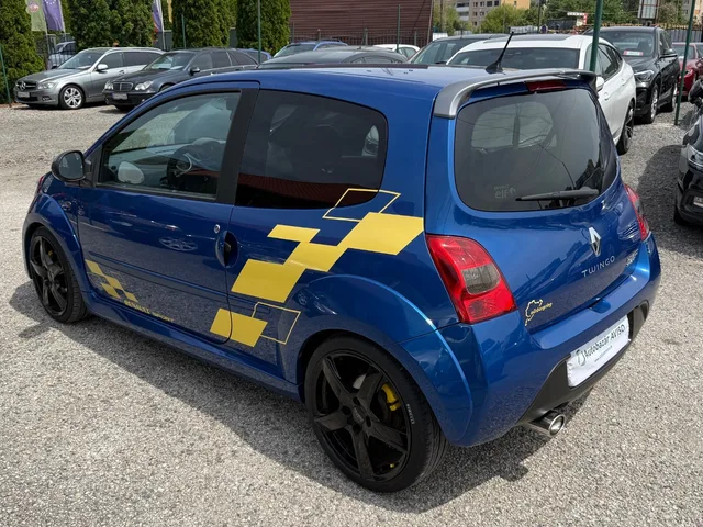 Renault Twingo 1.6 16V Sport – fotografia 6 z 15
