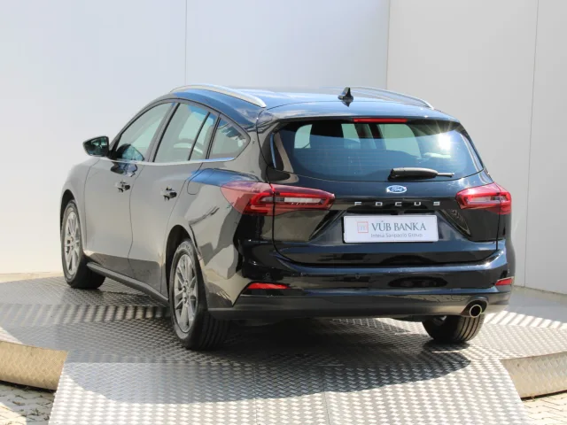 Ford Focus Combi 1.0 EcoBoost mHEV Titanium – fotografia 6 z 15