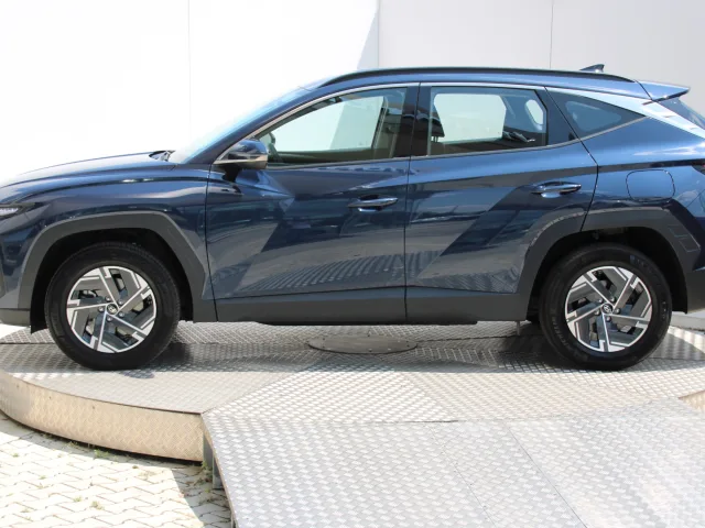 Hyundai Tucson 1,6 T-GDi HEV Family – fotografia 2 z 15