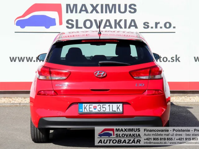 Hyundai i30 1.4 T-GDi 140 Comfort | 2018 | 1. majiteľ SR | Garážované | Serviska – fotografia 6 z 15