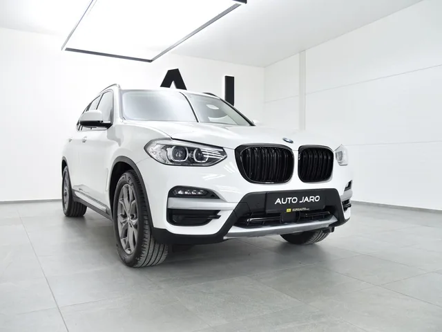 BMW X3 xDrive 20d Advantage A/T – fotografia 3 z 15