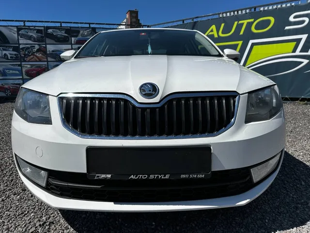Škoda Octavia 1.6 TDI Active – fotografia 3 z 15