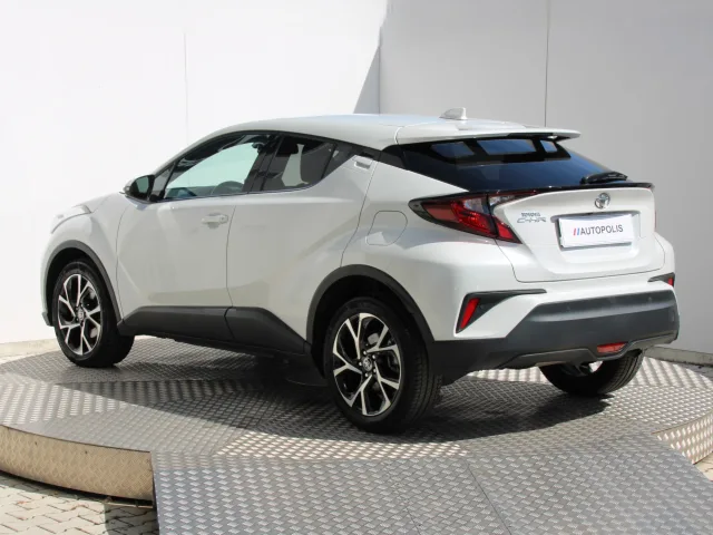 Toyota C-HR 1.2 Turbo 85 kW – fotografia 3 z 15
