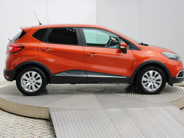 Renault Captur 1,5 dCi 66kW – fotografia 6 z 15